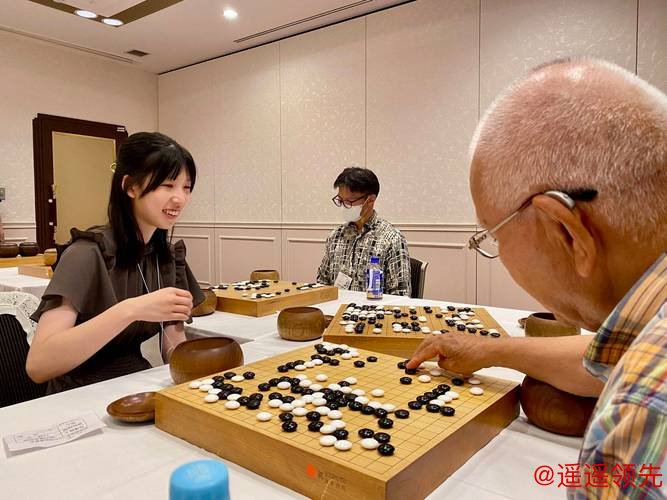 围棋名手混双赛落子力明 男女搭档演绎别样精彩