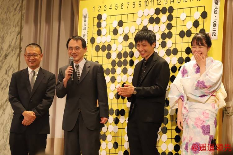 围棋名手混双赛落子力明 男女搭档演绎别样精彩